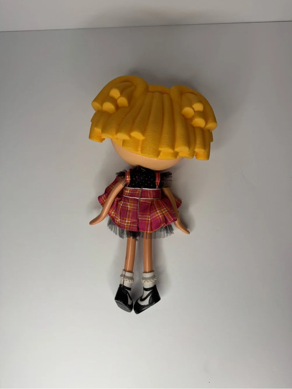 Lalaloopsy Misty Mysterious Doll 2009 MGA Blonde Hair Pink Plaid Dress